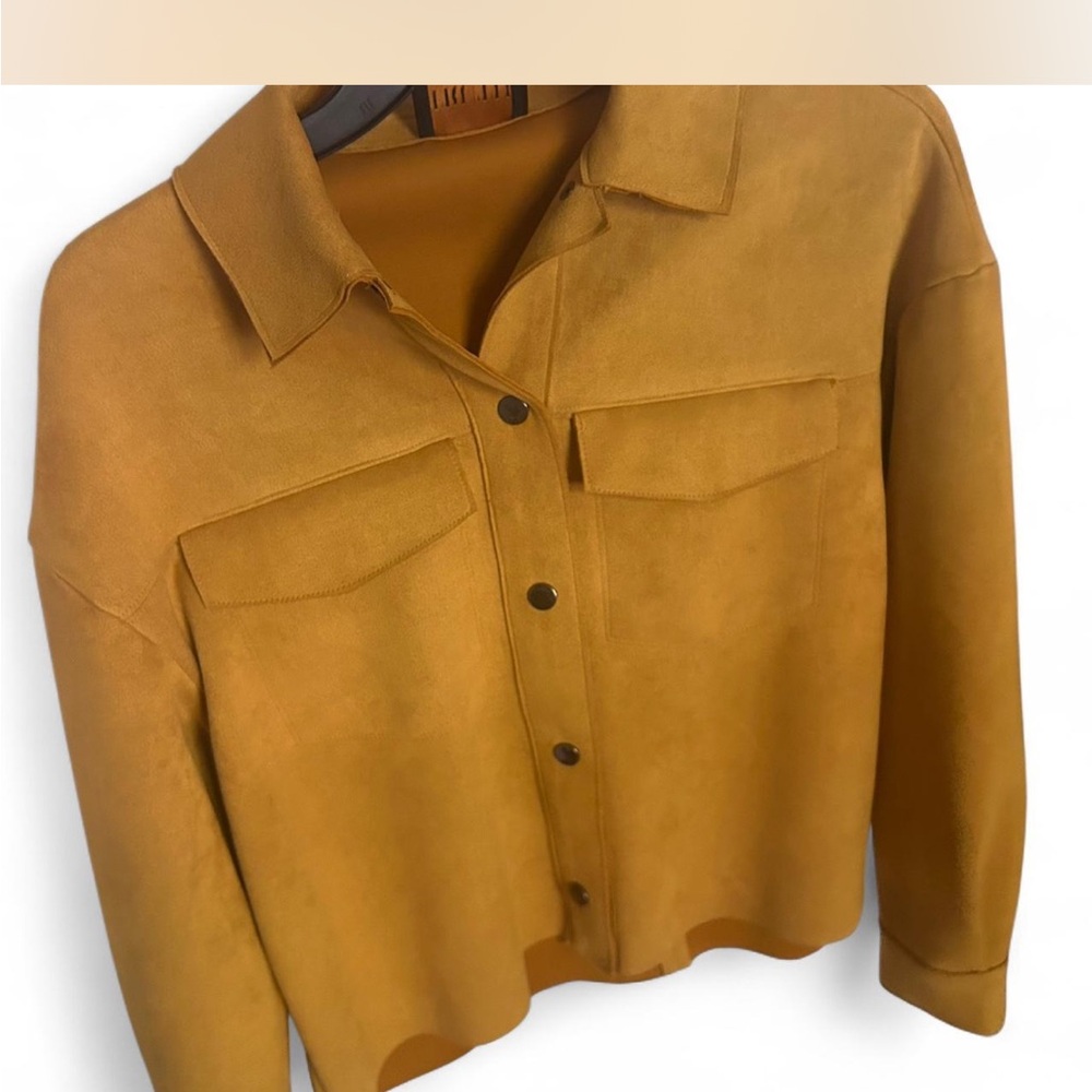 Women's Yellow Jacket